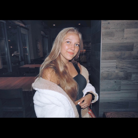 meet your posher :)) - Picture 4 of 4